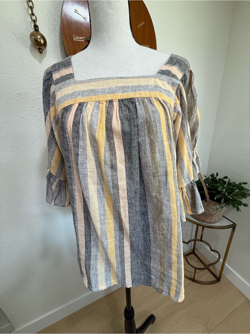 BeachLunchLounge Linen Cotton Striped Peasant Blouse XS Ruffle Sleeve